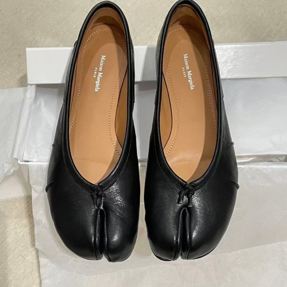 Maison Martin Margiela Black Tabi Flats